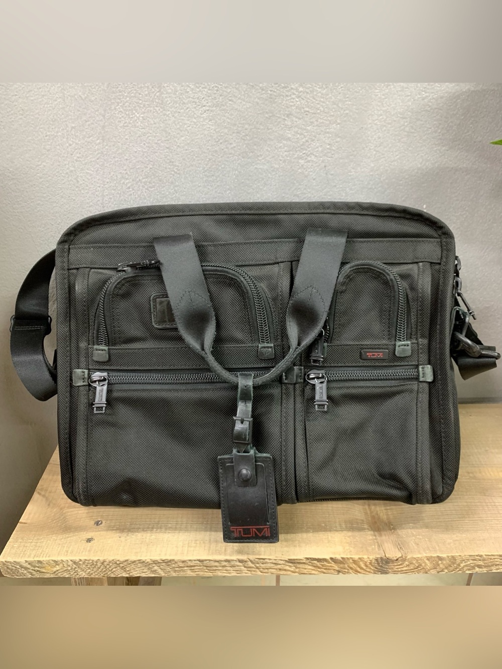 Tumi laptop black bag 16'' briefcase men's work shoulder bag travel
